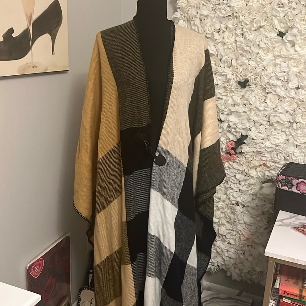 Gorgeous Poncho
